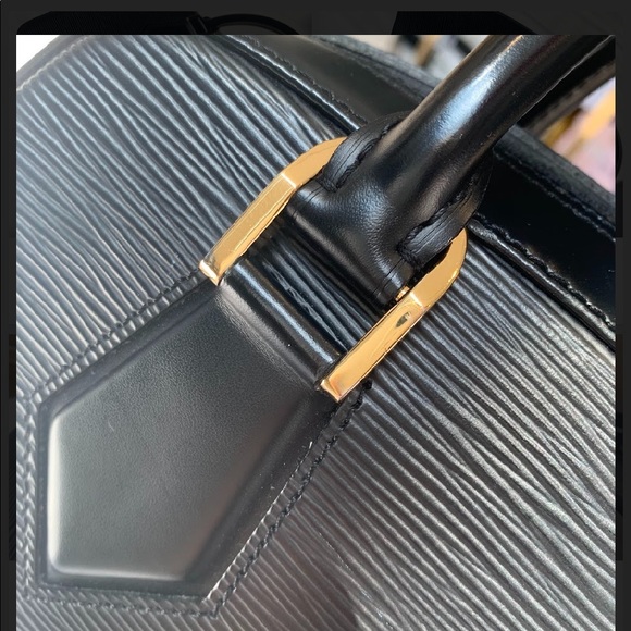 Louis Vuitton Sablons Epi - Picture 5 of 16